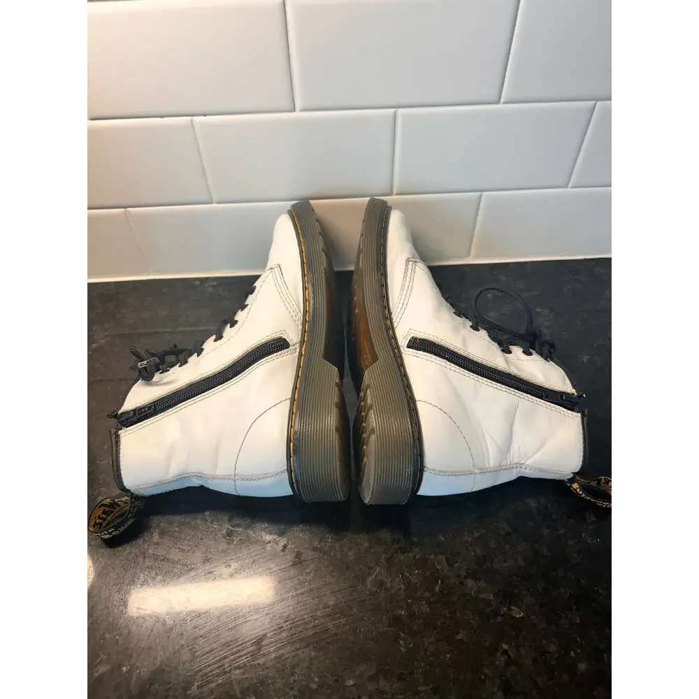 Dr. Martens Air Wair Kids Leather Delaney Ankle‎ Boots White Black Size 5
